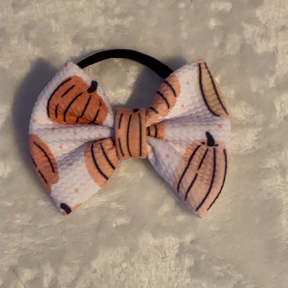 Nylon headband bows